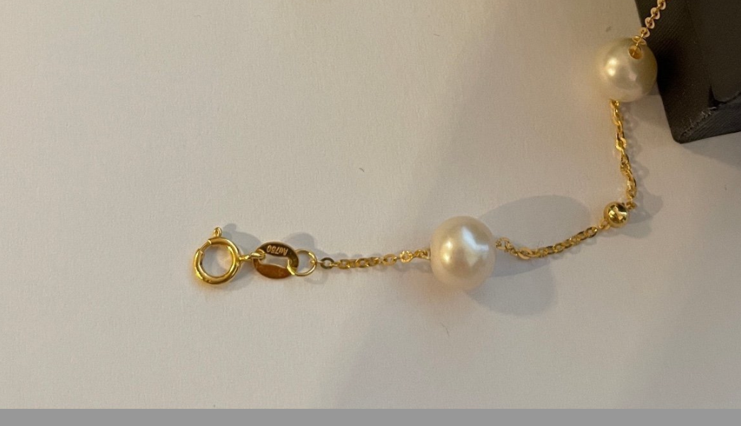 Genuine 18k guld with Freshwater  pearl nacklace