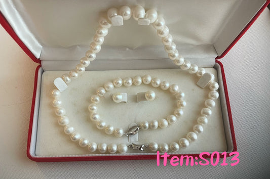 Genuine freshwater Pearls with silver button jewelry set